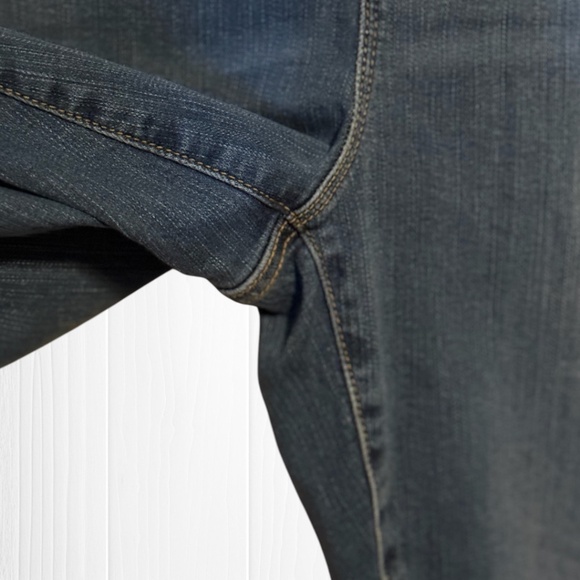 TORRID Sky High Skinny Premium Stretch High-Rise Jeans NWOT - Picture 9 of 14